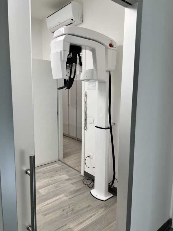 chirurgia guidata impianto 3D CBCT scanner studio DentalSì Marcianise