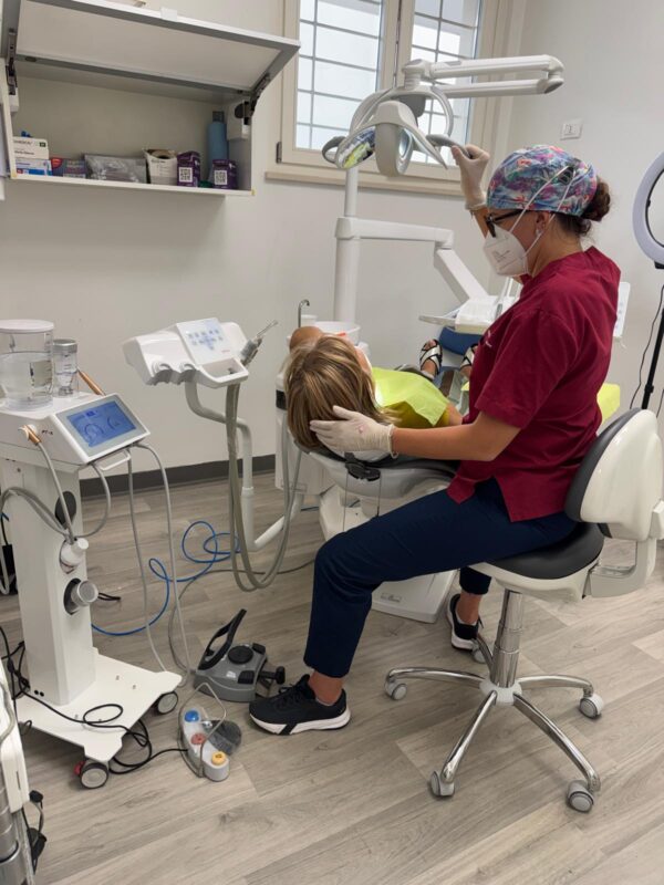 tartaro denti pulizia professionale igiene dentale DentalSì Marcianise